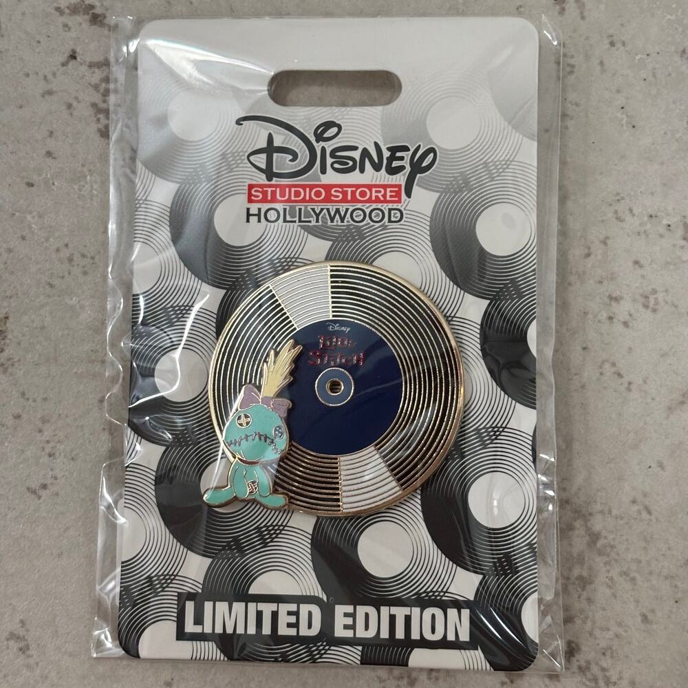Disney Studio Store Hollywood DSSH Destination D23 Record Pin Lilo & Stitch